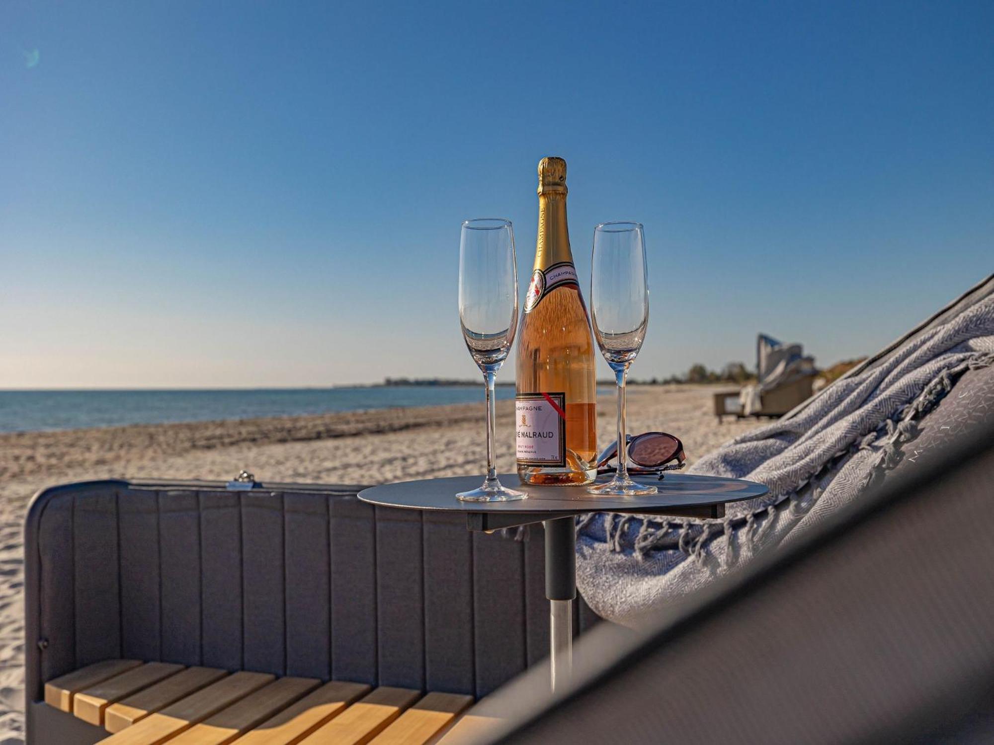 Strand Lounge Kronsgaard Εξωτερικό φωτογραφία